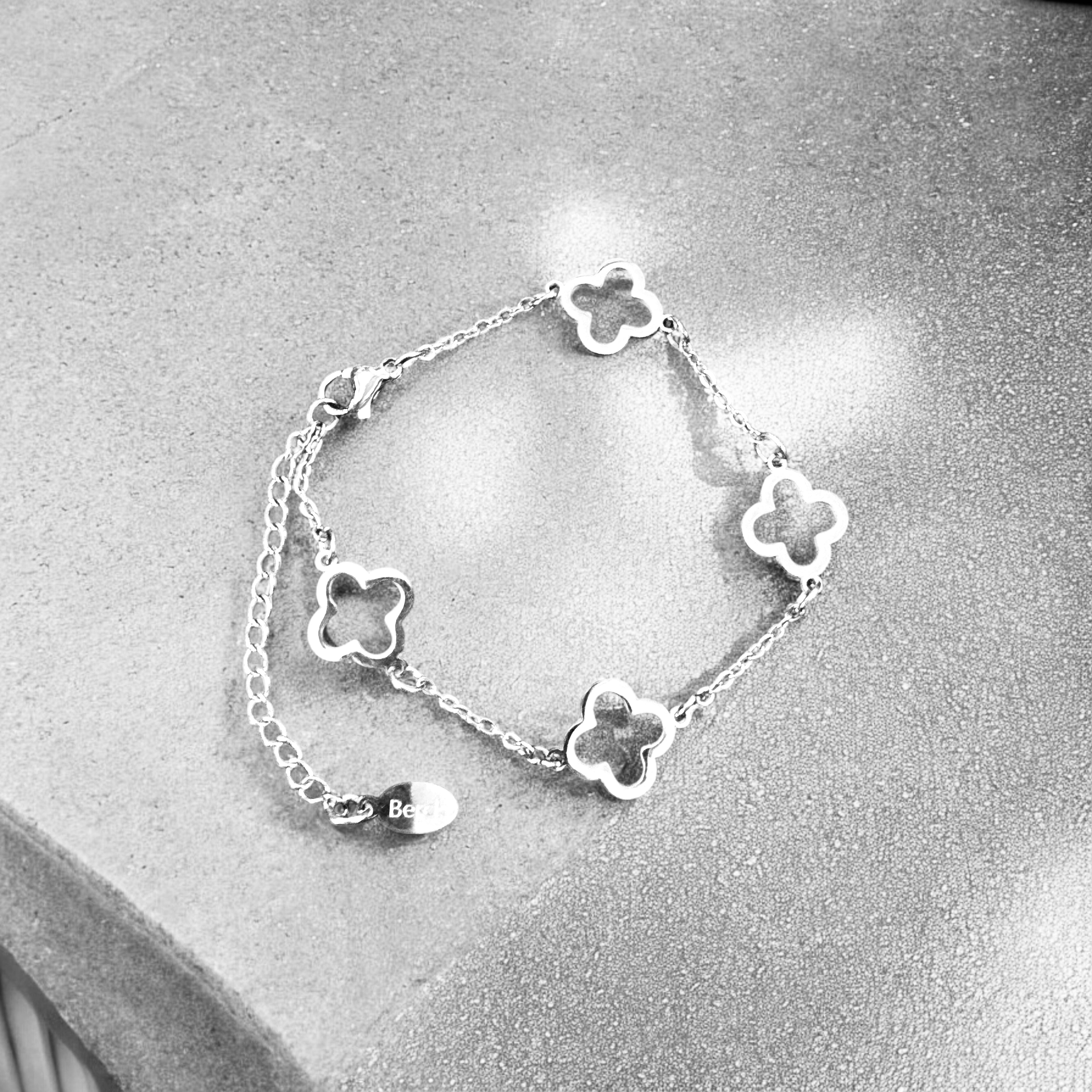 Waterproof Open Clover Bracelet